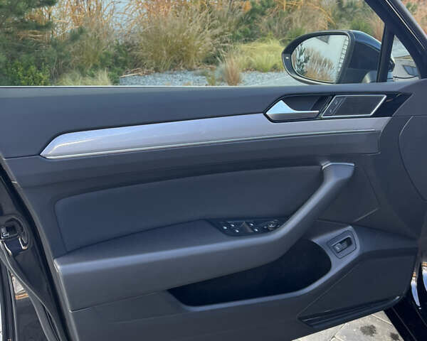 Черный Фольксваген Пассат, объемом двигателя 1.97 л и пробегом 211 тыс. км за 24490 $, фото 46 на Automoto.ua