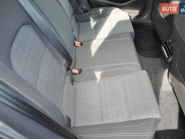 Черный Фольксваген Пассат, объемом двигателя 1.97 л и пробегом 152 тыс. км за 26500 $, фото 44 на Automoto.ua