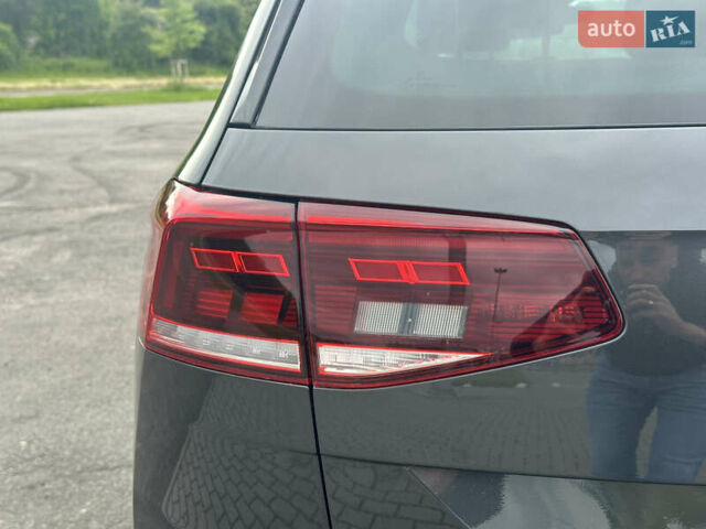 Черный Фольксваген Пассат, объемом двигателя 1.97 л и пробегом 120 тыс. км за 24500 $, фото 11 на Automoto.ua