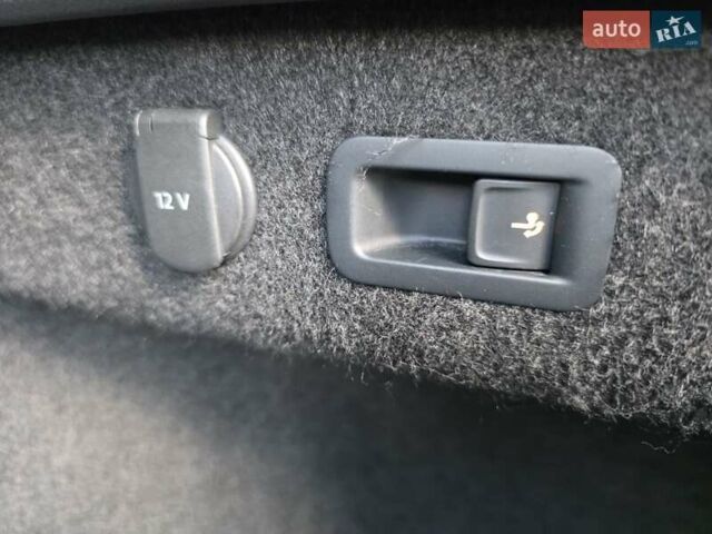 Черный Фольксваген Пассат, объемом двигателя 1.97 л и пробегом 196 тыс. км за 22999 $, фото 42 на Automoto.ua