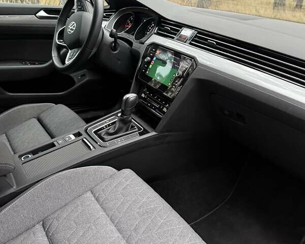 Черный Фольксваген Пассат, объемом двигателя 1.4 л и пробегом 31 тыс. км за 35000 $, фото 8 на Automoto.ua