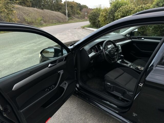 Чорний Фольксваген Пассат, об'ємом двигуна 2 л та пробігом 245 тис. км за 14600 $, фото 6 на Automoto.ua