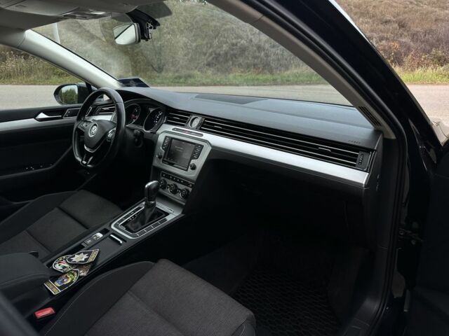 Чорний Фольксваген Пассат, об'ємом двигуна 2 л та пробігом 245 тис. км за 14600 $, фото 5 на Automoto.ua