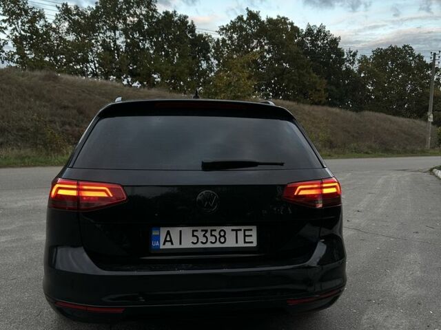 Чорний Фольксваген Пассат, об'ємом двигуна 2 л та пробігом 245 тис. км за 14600 $, фото 3 на Automoto.ua