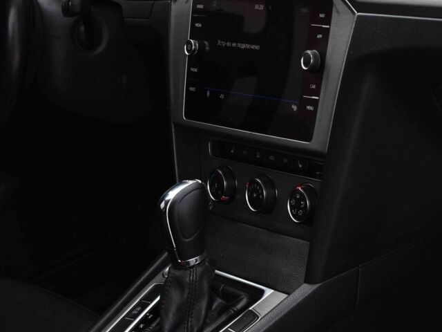 Черный Фольксваген Пассат, объемом двигателя 2 л и пробегом 240 тыс. км за 15450 $, фото 13 на Automoto.ua