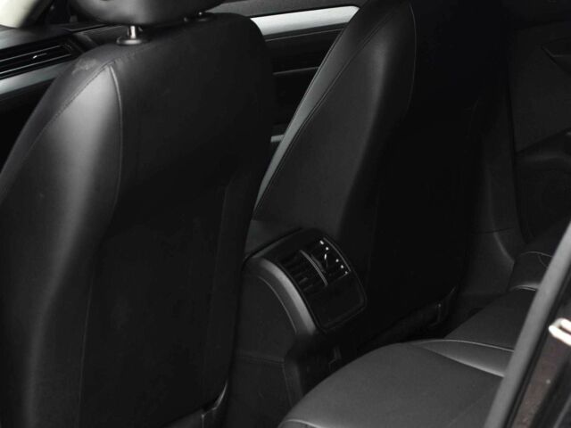 Черный Фольксваген Пассат, объемом двигателя 2 л и пробегом 240 тыс. км за 15450 $, фото 19 на Automoto.ua