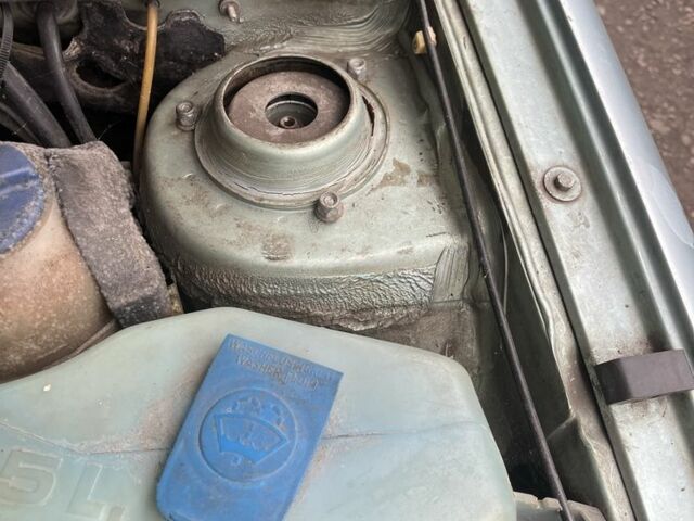 Фиолетовый Фольксваген Пассат, объемом двигателя 1.8 л и пробегом 305 тыс. км за 1000 $, фото 6 на Automoto.ua