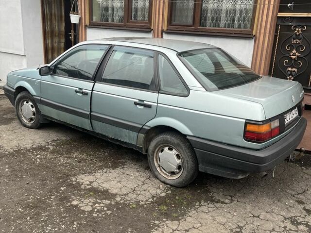 Фиолетовый Фольксваген Пассат, объемом двигателя 1.8 л и пробегом 305 тыс. км за 1000 $, фото 1 на Automoto.ua