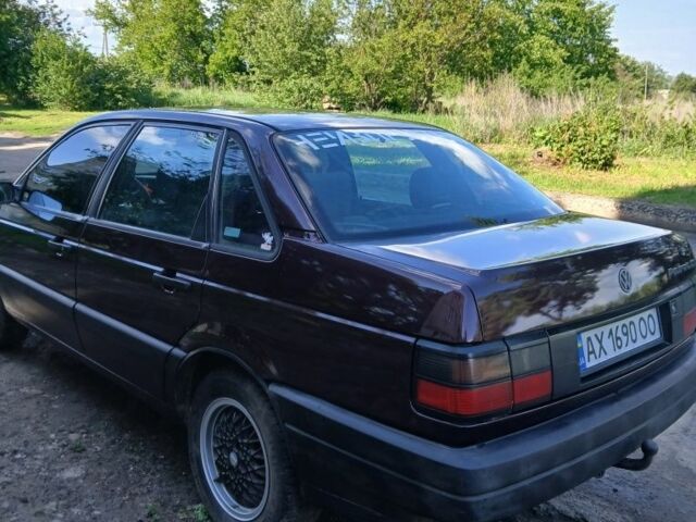 Фиолетовый Фольксваген Пассат, объемом двигателя 1.8 л и пробегом 444 тыс. км за 1800 $, фото 2 на Automoto.ua