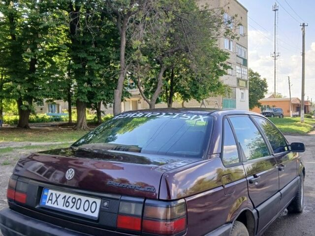 Фиолетовый Фольксваген Пассат, объемом двигателя 1.8 л и пробегом 444 тыс. км за 1800 $, фото 1 на Automoto.ua