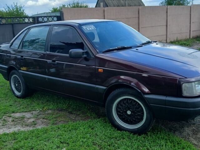 Фиолетовый Фольксваген Пассат, объемом двигателя 1.8 л и пробегом 444 тыс. км за 1800 $, фото 4 на Automoto.ua