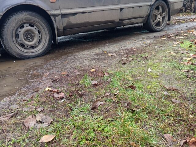 Фиолетовый Фольксваген Пассат, объемом двигателя 2 л и пробегом 100 тыс. км за 1544 $, фото 6 на Automoto.ua