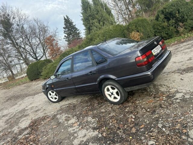 Фіолетовий Фольксваген Пассат, об'ємом двигуна 2 л та пробігом 384 тис. км за 1550 $, фото 4 на Automoto.ua