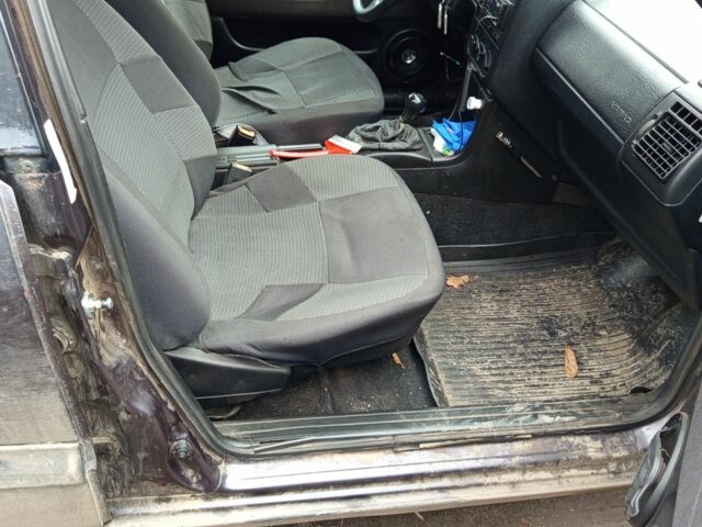 Фиолетовый Фольксваген Пассат, объемом двигателя 2 л и пробегом 100 тыс. км за 1544 $, фото 3 на Automoto.ua