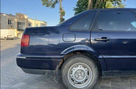 Фіолетовий Фольксваген Пассат, об'ємом двигуна 1.8 л та пробігом 383 тис. км за 2999 $, фото 3 на Automoto.ua