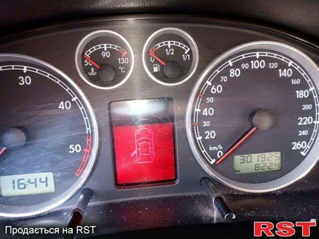 Фіолетовий Фольксваген Пассат, об'ємом двигуна 1.9 л та пробігом 307 тис. км за 4400 $, фото 5 на Automoto.ua