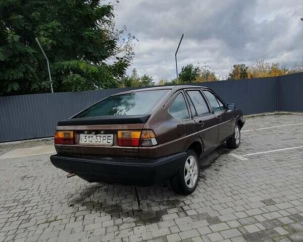 Коричневий Фольксваген Пассат, об'ємом двигуна 1.6 л та пробігом 480 тис. км за 1800 $, фото 4 на Automoto.ua