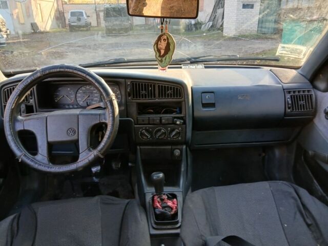 Коричневый Фольксваген Пассат, объемом двигателя 1.8 л и пробегом 300 тыс. км за 953 $, фото 2 на Automoto.ua