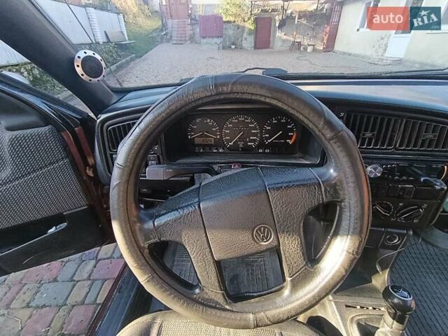 Коричневый Фольксваген Пассат, объемом двигателя 1.8 л и пробегом 328 тыс. км за 1700 $, фото 24 на Automoto.ua