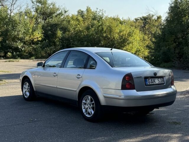 Коричневый Фольксваген Пассат, объемом двигателя 0 л и пробегом 298 тыс. км за 2850 $, фото 1 на Automoto.ua