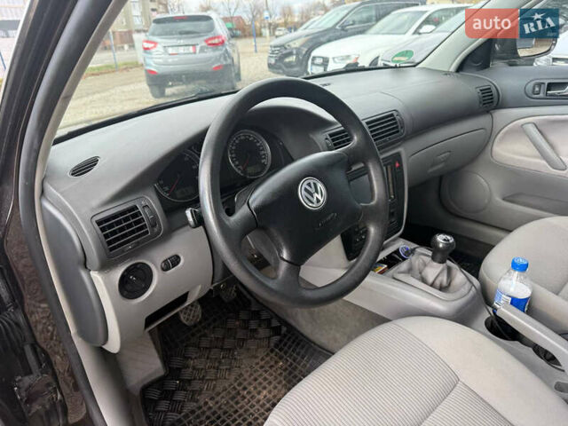 Фольксваген Пассат 2004 в Коломые на Automoto.ua Коричневый Фольксваген Пассат, объемом двигателя 1.6 л и пробегом 138 тыс. км за 5999 $, фото 16 на Automoto.ua