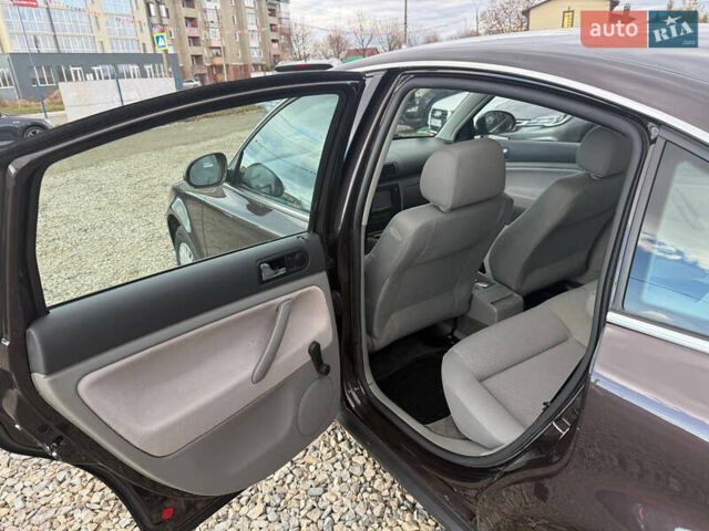Фольксваген Пассат 2004 в Коломые на Automoto.ua Коричневый Фольксваген Пассат, объемом двигателя 1.6 л и пробегом 138 тыс. км за 5999 $, фото 20 на Automoto.ua