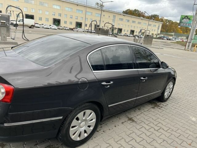 Коричневий Фольксваген Пассат, об'ємом двигуна 2 л та пробігом 350 тис. км за 5000 $, фото 2 на Automoto.ua