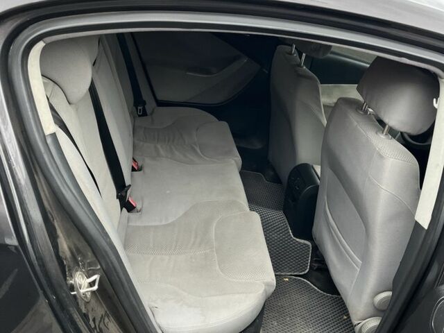 Коричневий Фольксваген Пассат, об'ємом двигуна 2 л та пробігом 350 тис. км за 5000 $, фото 8 на Automoto.ua