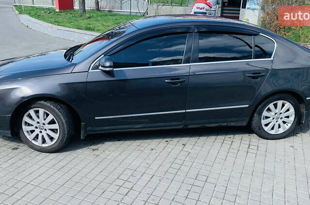 Коричневый Фольксваген Пассат, объемом двигателя 1.6 л и пробегом 180 тыс. км за 5900 $, фото 15 на Automoto.ua