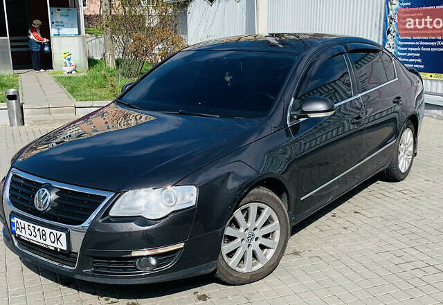 Коричневый Фольксваген Пассат, объемом двигателя 1.6 л и пробегом 180 тыс. км за 5900 $, фото 5 на Automoto.ua