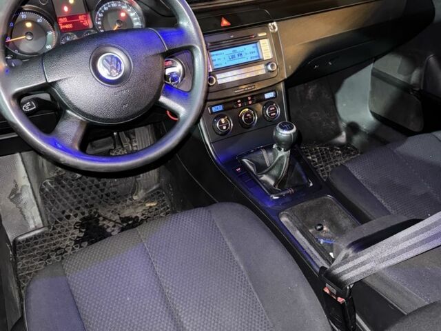 Коричневий Фольксваген Пассат, об'ємом двигуна 1.9 л та пробігом 350 тис. км за 3400 $, фото 4 на Automoto.ua