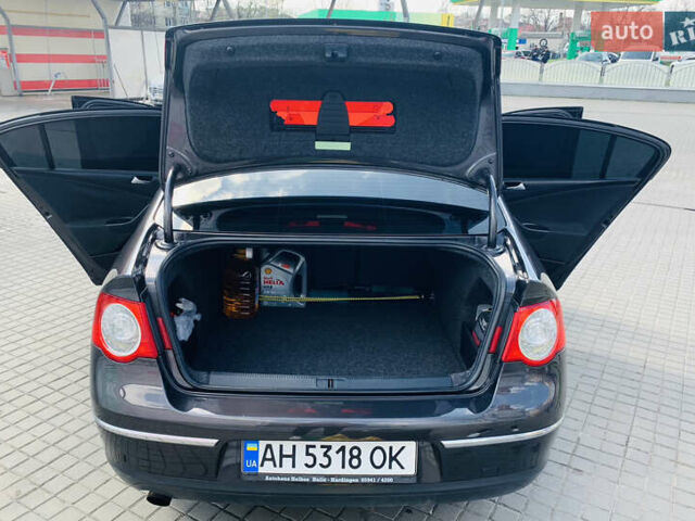 Коричневый Фольксваген Пассат, объемом двигателя 1.6 л и пробегом 180 тыс. км за 5900 $, фото 24 на Automoto.ua