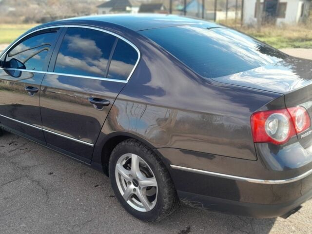 Коричневий Фольксваген Пассат, об'ємом двигуна 2 л та пробігом 205 тис. км за 5900 $, фото 3 на Automoto.ua