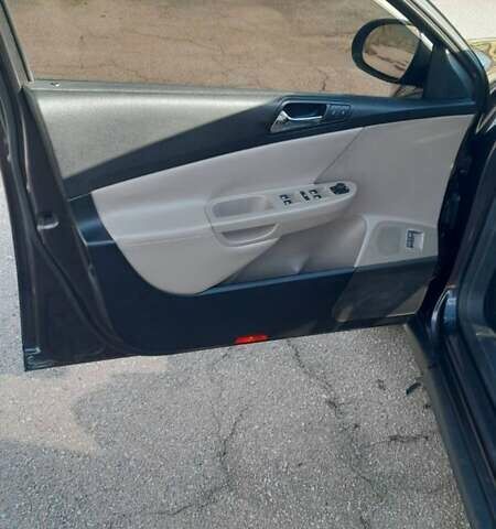 Коричневий Фольксваген Пассат, об'ємом двигуна 1.98 л та пробігом 205 тис. км за 5900 $, фото 7 на Automoto.ua