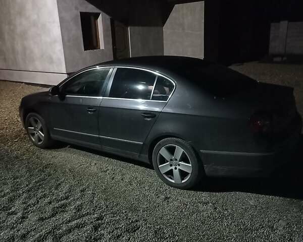 Коричневый Фольксваген Пассат, объемом двигателя 2 л и пробегом 204 тыс. км за 5700 $, фото 3 на Automoto.ua