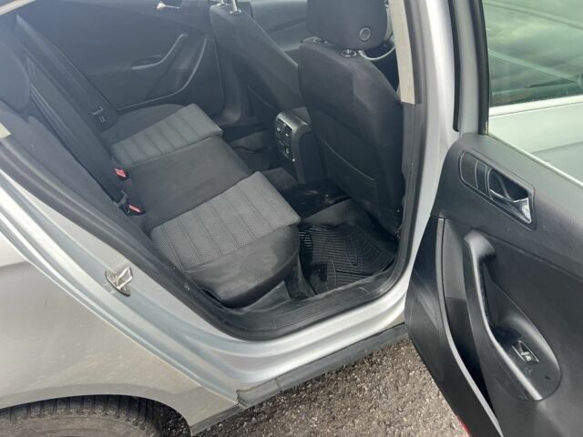 Коричневый Фольксваген Пассат, объемом двигателя 0 л и пробегом 280 тыс. км за 1750 $, фото 6 на Automoto.ua