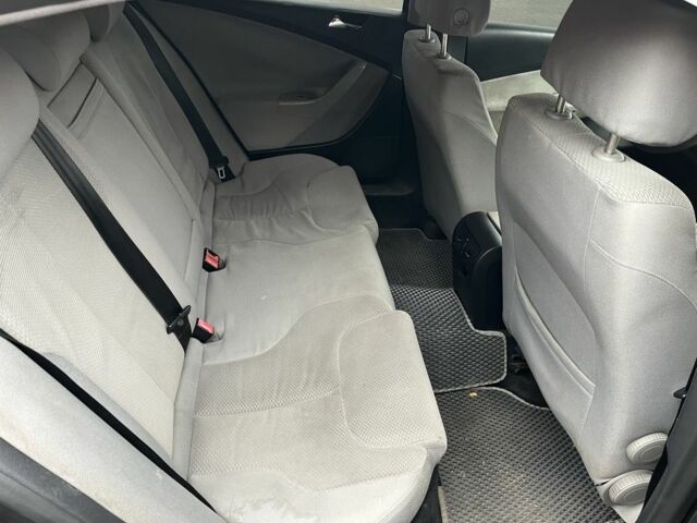 Коричневий Фольксваген Пассат, об'ємом двигуна 2 л та пробігом 350 тис. км за 5000 $, фото 9 на Automoto.ua