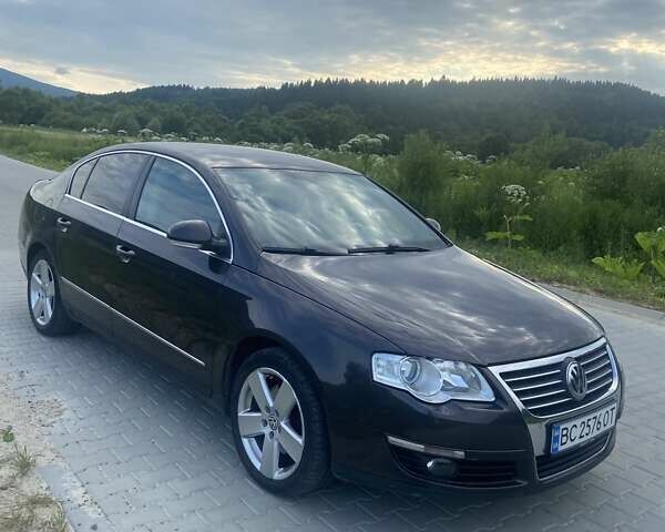 Коричневый Фольксваген Пассат, объемом двигателя 1.98 л и пробегом 240 тыс. км за 6100 $, фото 1 на Automoto.ua