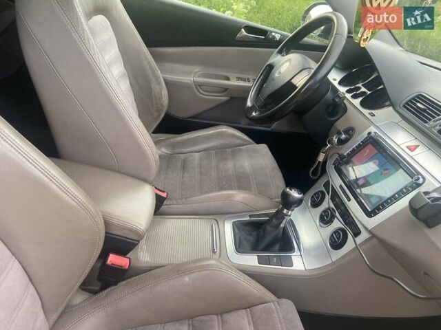 Коричневый Фольксваген Пассат, объемом двигателя 1.98 л и пробегом 240 тыс. км за 6100 $, фото 14 на Automoto.ua