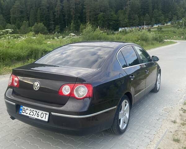 Коричневый Фольксваген Пассат, объемом двигателя 1.98 л и пробегом 240 тыс. км за 6100 $, фото 6 на Automoto.ua