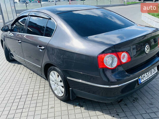 Коричневый Фольксваген Пассат, объемом двигателя 1.6 л и пробегом 180 тыс. км за 5900 $, фото 13 на Automoto.ua