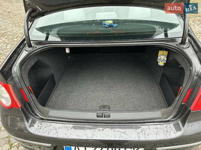 Коричневий Фольксваген Пассат, об'ємом двигуна 1.6 л та пробігом 328 тис. км за 5300 $, фото 5 на Automoto.ua