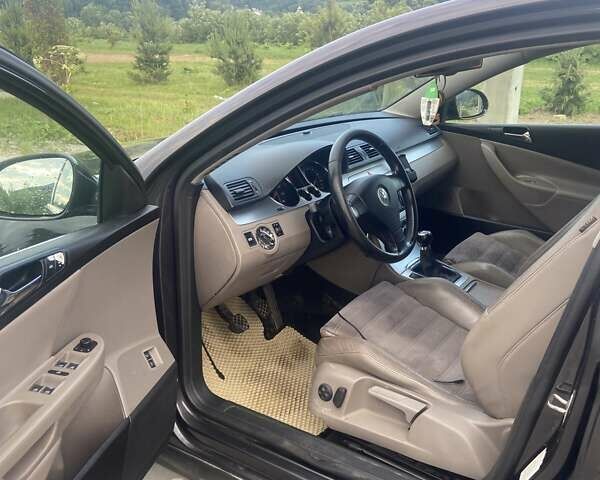 Коричневый Фольксваген Пассат, объемом двигателя 1.98 л и пробегом 240 тыс. км за 6100 $, фото 5 на Automoto.ua