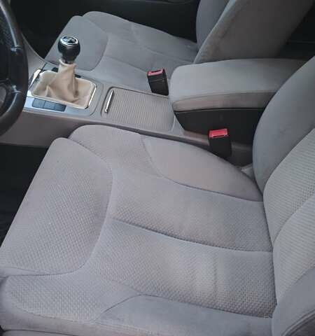 Коричневый Фольксваген Пассат, объемом двигателя 2 л и пробегом 230 тыс. км за 6250 $, фото 7 на Automoto.ua