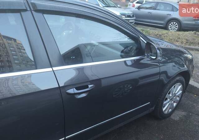 Коричневый Фольксваген Пассат, объемом двигателя 2 л и пробегом 230 тыс. км за 6250 $, фото 2 на Automoto.ua