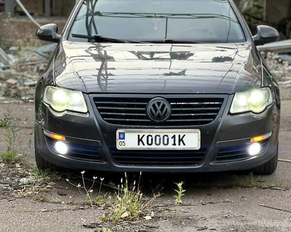 Коричневый Фольксваген Пассат, объемом двигателя 1.97 л и пробегом 324 тыс. км за 6400 $, фото 1 на Automoto.ua