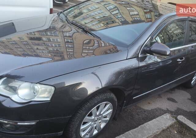 Коричневый Фольксваген Пассат, объемом двигателя 2 л и пробегом 230 тыс. км за 6250 $, фото 9 на Automoto.ua