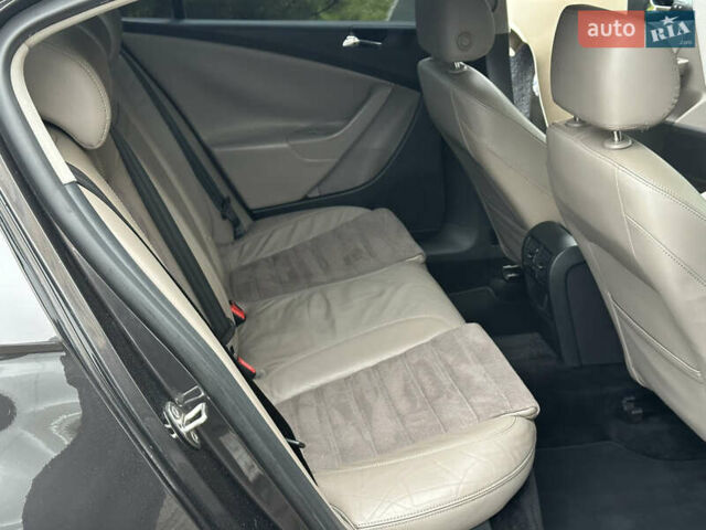 Коричневий Фольксваген Пассат, об'ємом двигуна 1.6 л та пробігом 270 тис. км за 6200 $, фото 23 на Automoto.ua