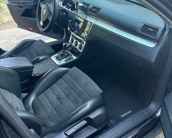 Коричневий Фольксваген Пассат, об'ємом двигуна 3.2 л та пробігом 197 тис. км за 6500 $, фото 15 на Automoto.ua