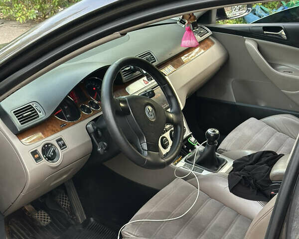 Коричневый Фольксваген Пассат, объемом двигателя 1.97 л и пробегом 324 тыс. км за 6400 $, фото 6 на Automoto.ua